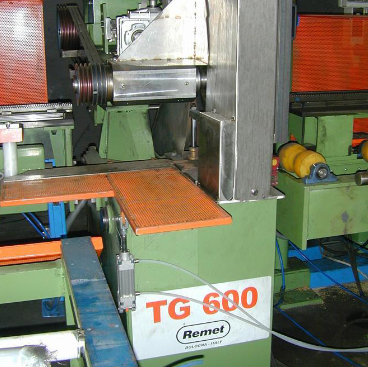 IMPIANTO AUTOMATICO DI TAGLIO BARRE TG600