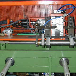 IMPIANTO AUTOMATICO DI TAGLIO BARRE TG600