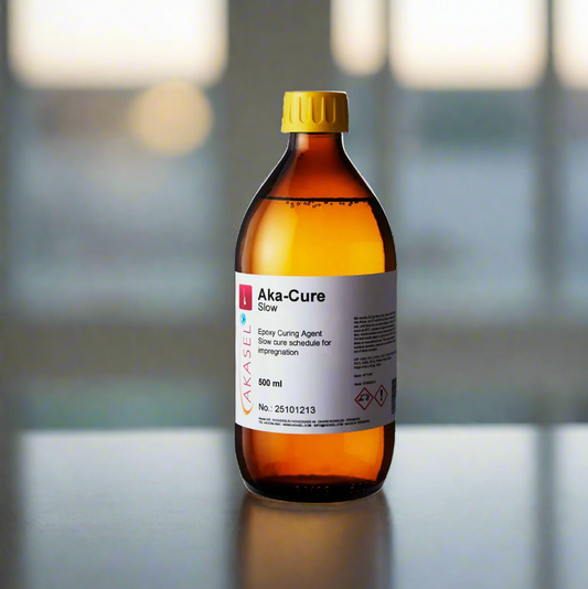 Indurente Aka-Cure lento